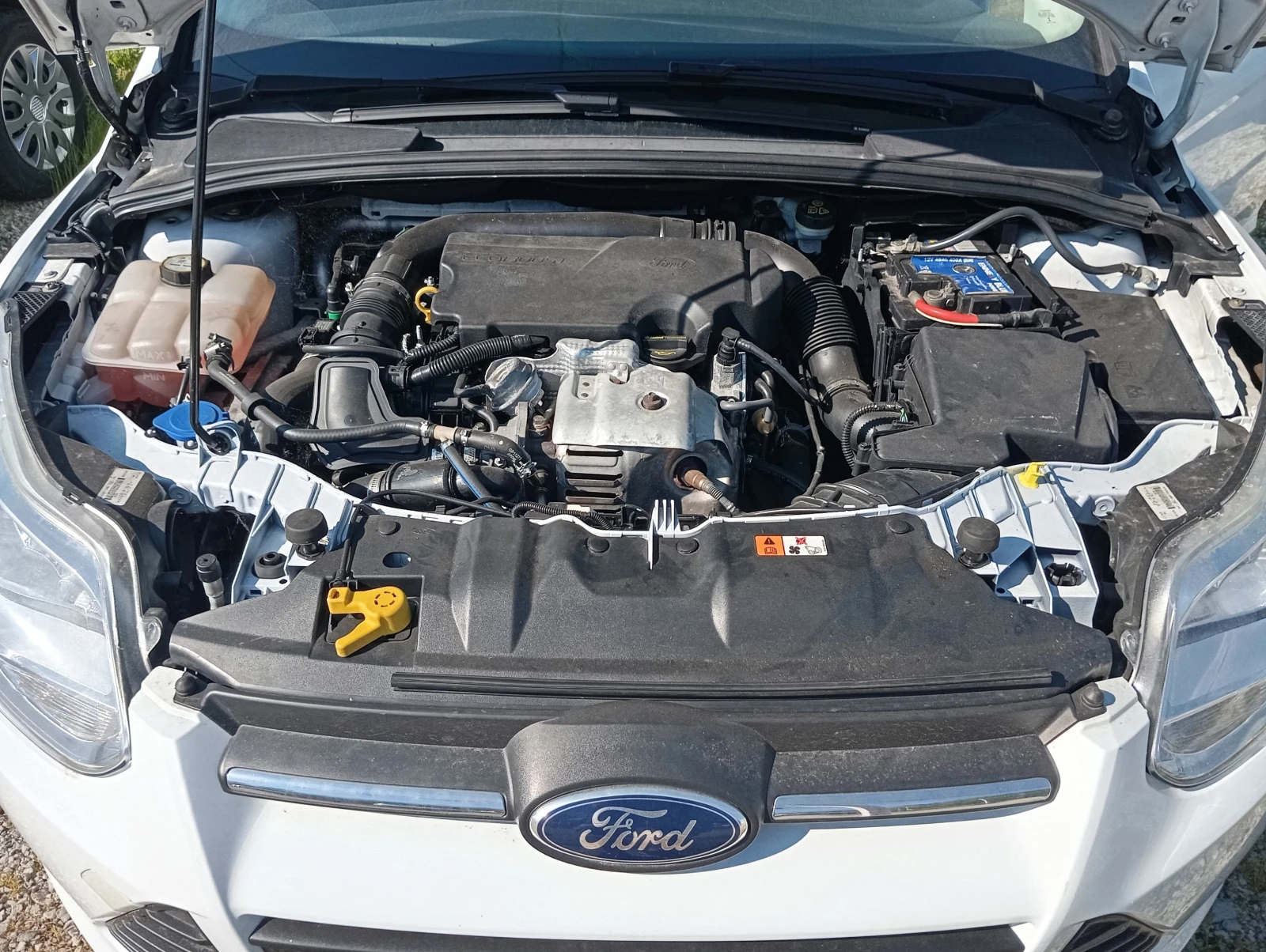 Ford Focus 1.0-I-100 кс-КЛИМАТРОНИК, снимка 15 - Автомобили и джипове - 54574430