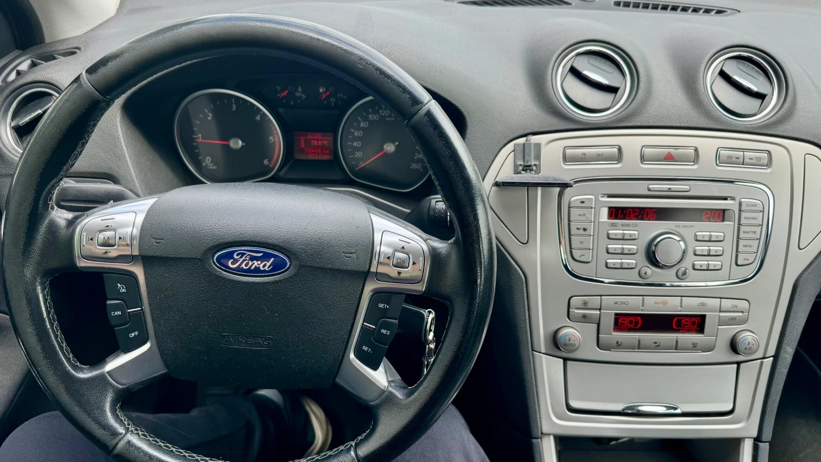 Ford Mondeo, снимка 15 - Автомобили и джипове - 54632842