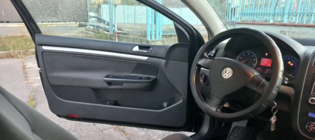 VW Golf, снимка 5 - Автомобили и джипове - 54632485