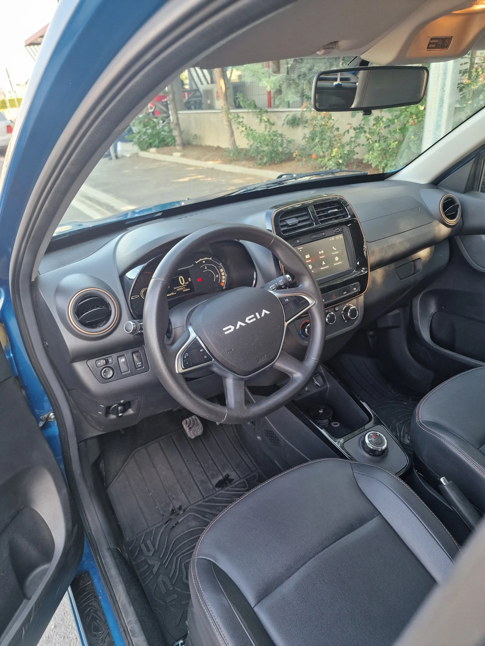 Dacia Spring, снимка 9 - Автомобили и джипове - 55177575