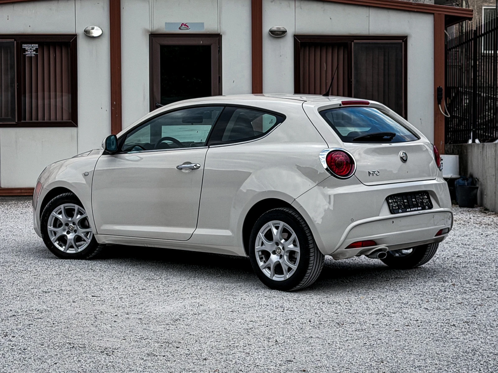 Alfa Romeo MiTo 1.3JTD* 210 000 КМ* УНИКАТ, снимка 5 - Автомобили и джипове - 55249520