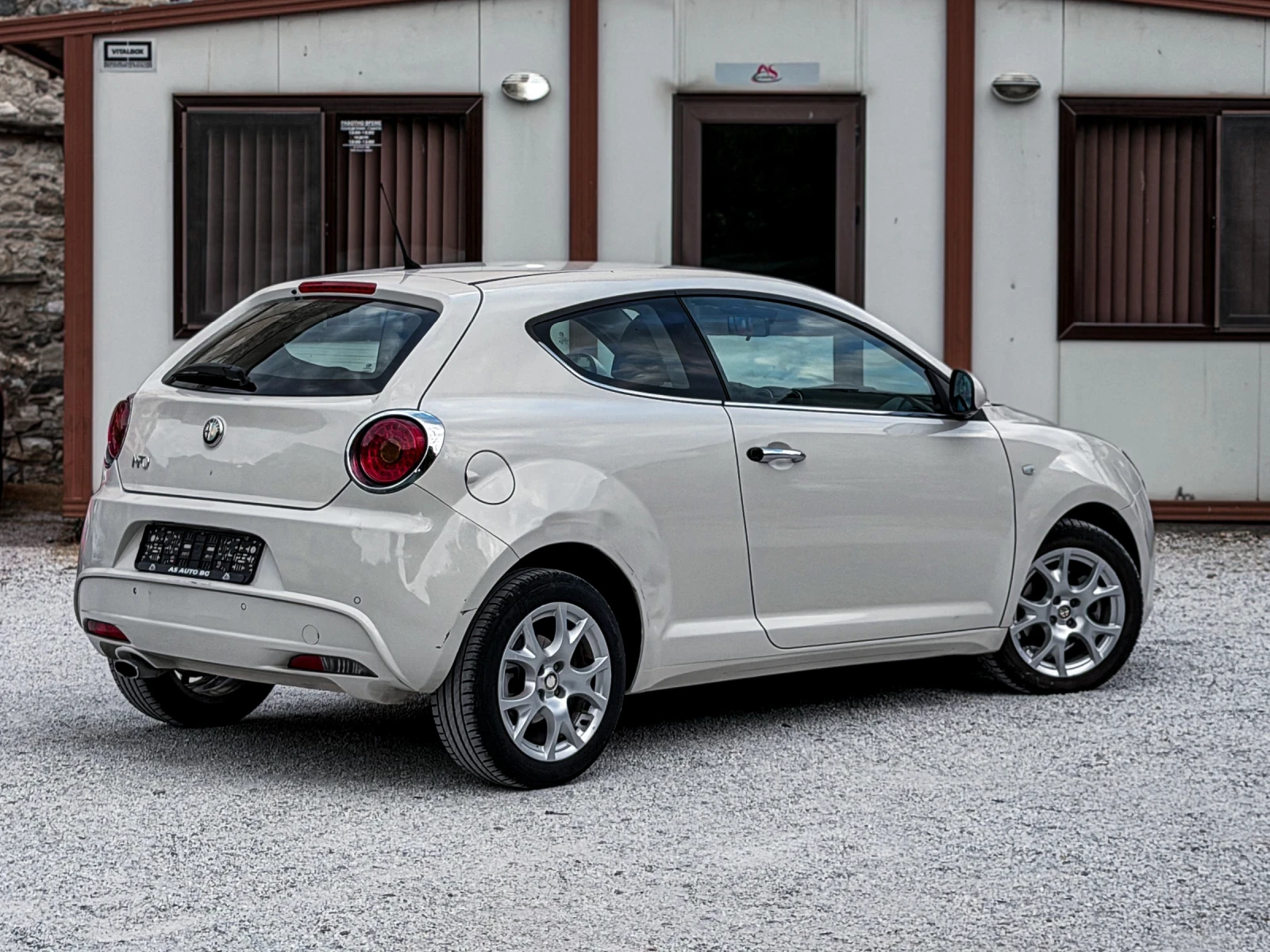 Alfa Romeo MiTo 1.3JTD* 210 000 КМ* УНИКАТ, снимка 7 - Автомобили и джипове - 55249520