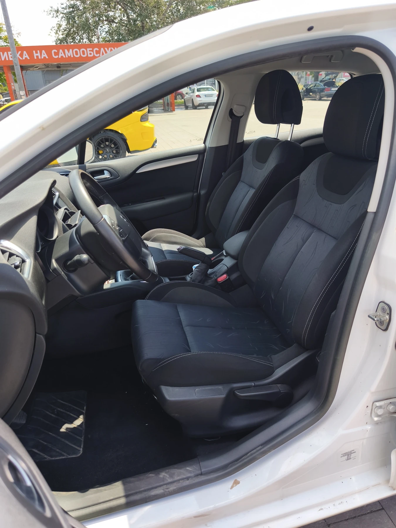 Citroen C4 1.6 VTi, снимка 5 - Автомобили и джипове - 55263571