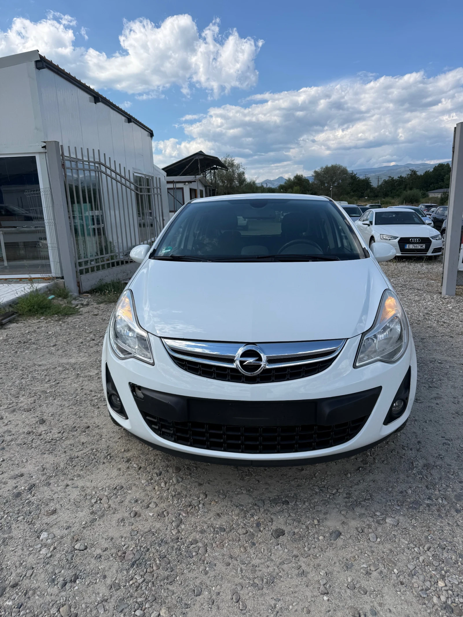Opel Corsa 1.3CDTI* 6ск.* Подгрев-Волан, седалки* ЛИЗИНГ, снимка 2 - Автомобили и джипове - 55265037