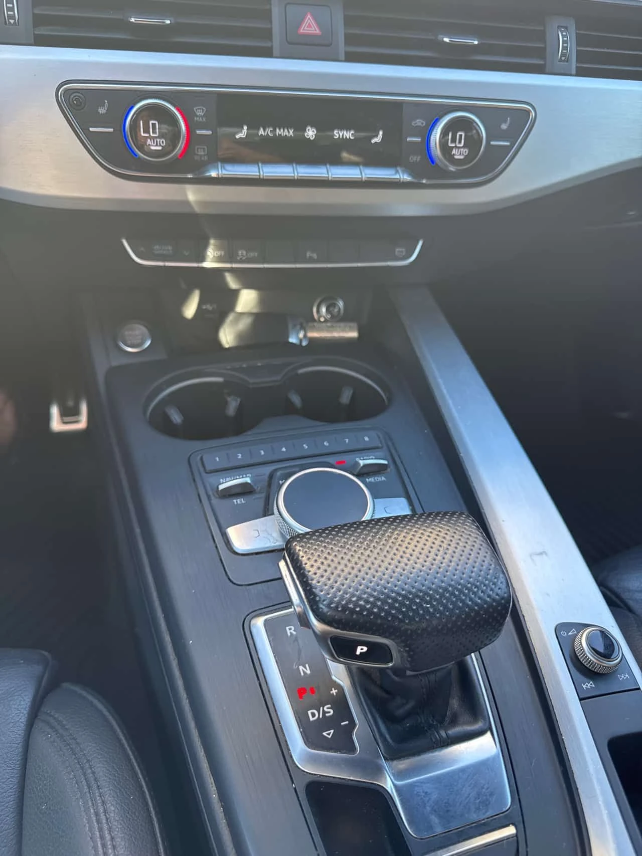 Audi A4 * Progressiv * АВТОКРЕДИТ БЕЗ ПЪРВОНАЧАЛНА ВНОСКА*, снимка 9 - Автомобили и джипове - 55499159