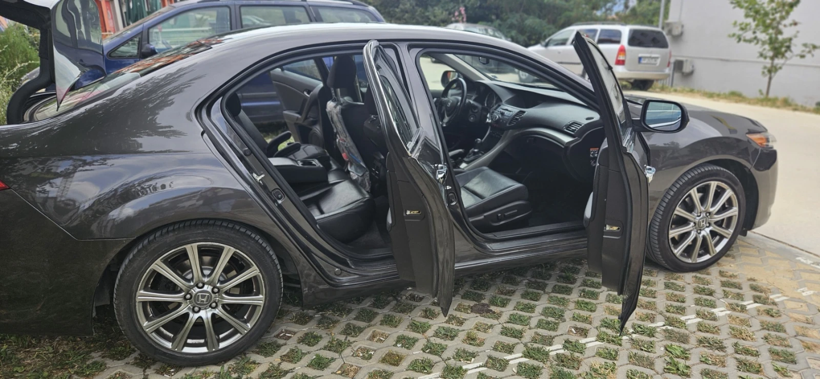 Honda Accord VIII 2.4 i-VTEC Executive, снимка 9 - Автомобили и джипове - 55654433