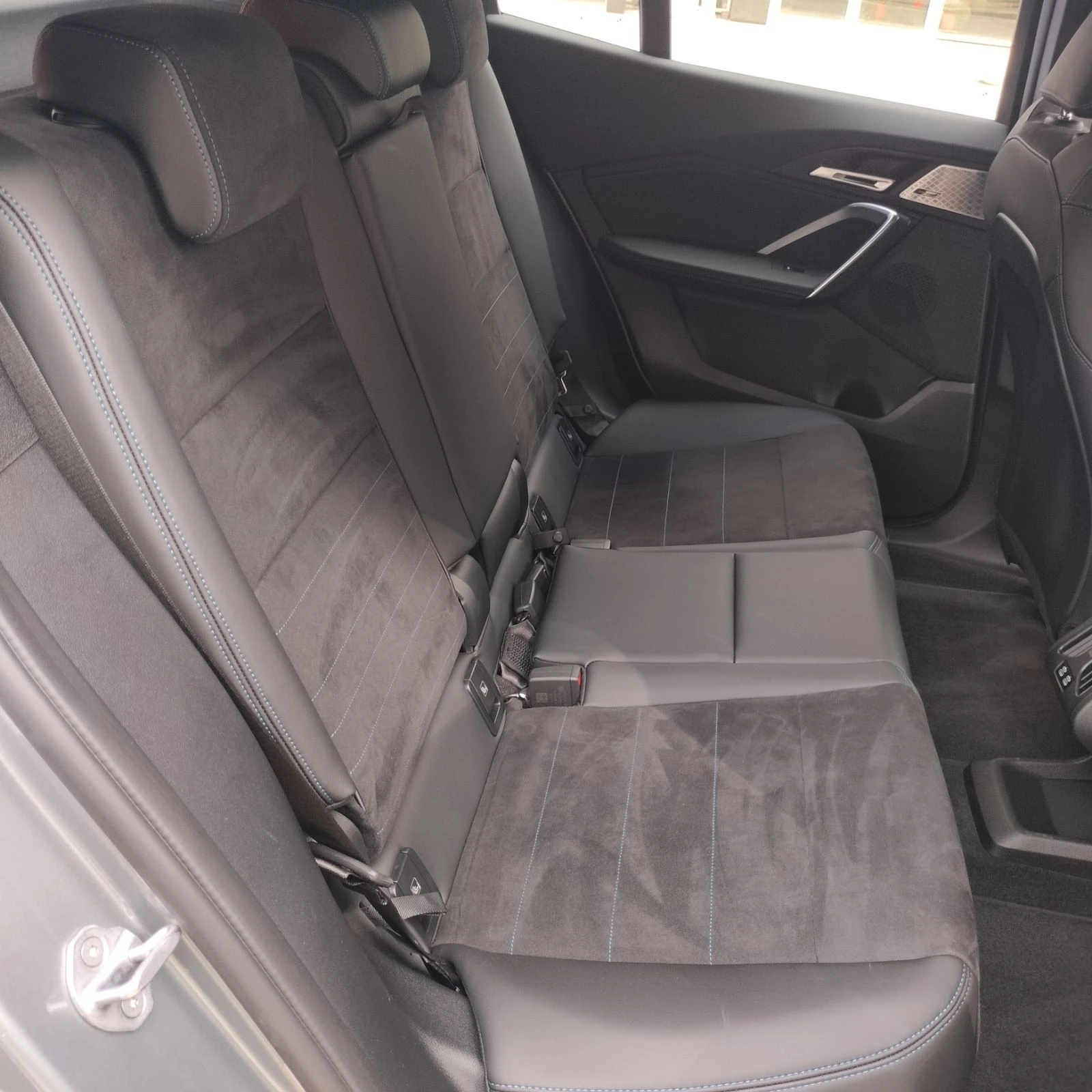 BMW iX2 xDrive30 | Mobile.bg � ����������� 13