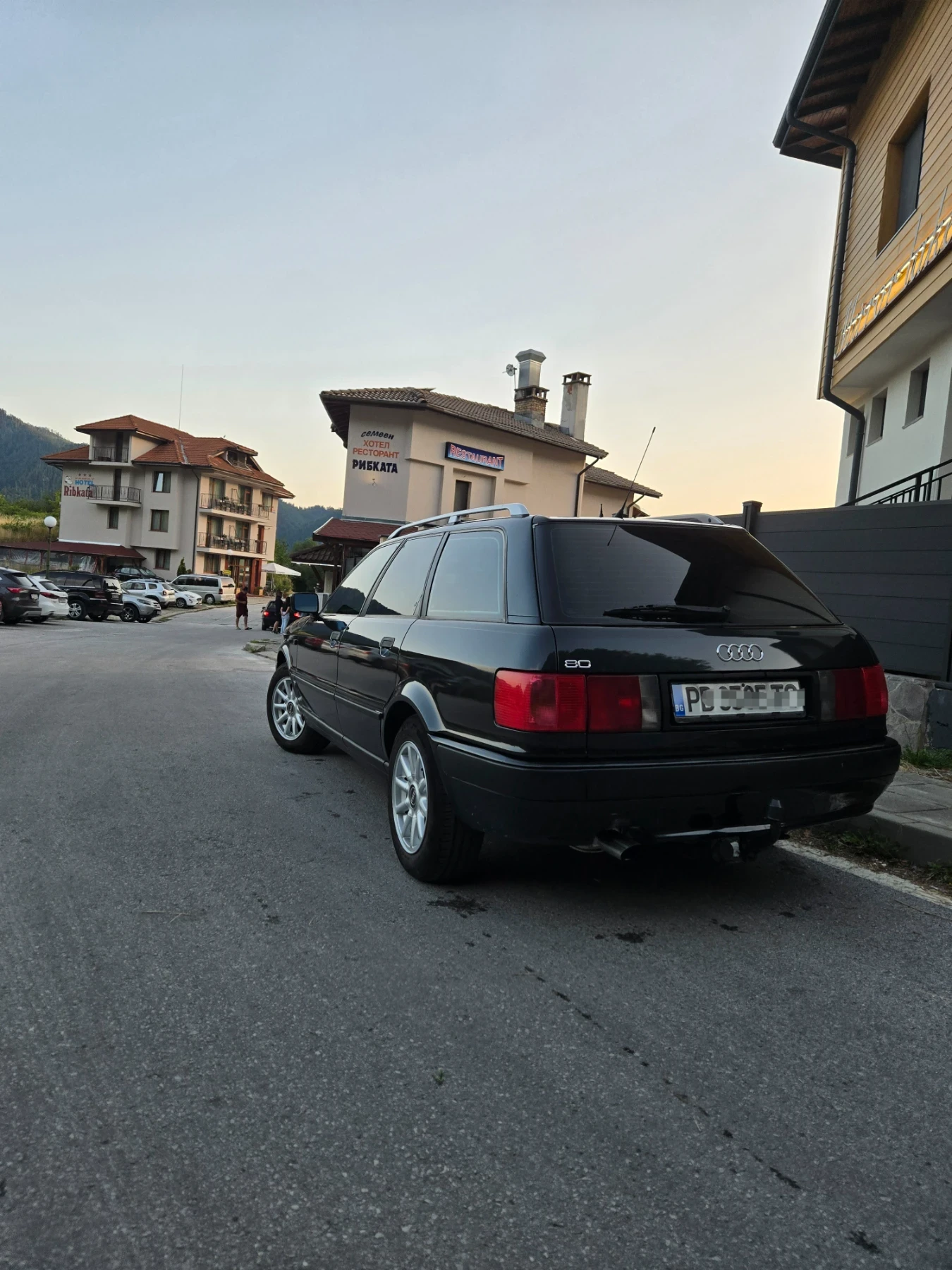 Audi 80 В4, снимка 5 - Автомобили и джипове - 55998033