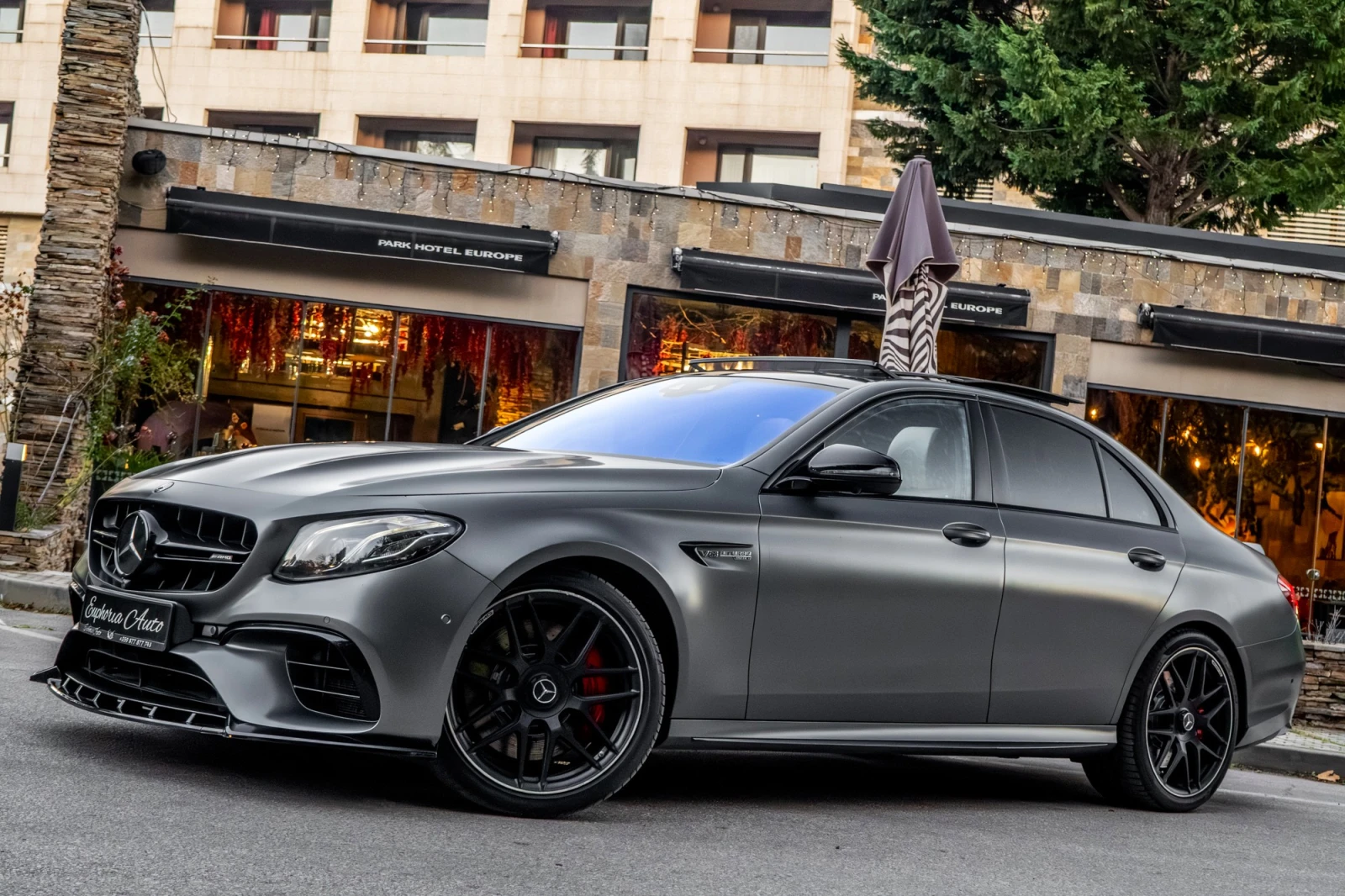 Mercedes-Benz E 63 AMG S* 4MATIC + * DESIGNO* 3XTV* MASSAGE* PANORAMA* 