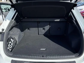 Audi Q3 * Komfort * CARFAX * ПАНОРАМА * KEYLESS * ПОДГРЕВИ, снимка 13