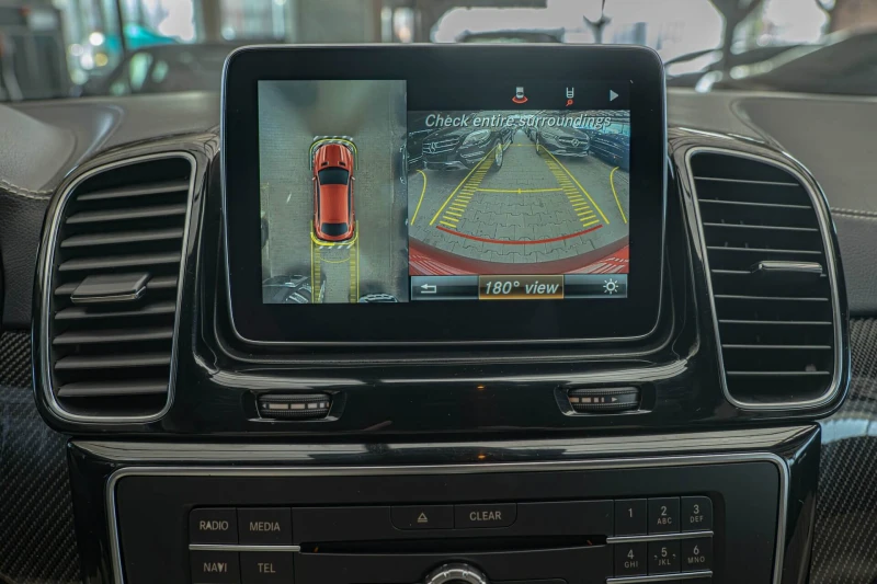 Mercedes-Benz GLE 450 AMG Coupe/Distronic/Blind Spot/Lane Assist/Sport Editi, снимка 13 - Автомобили и джипове - 52830389