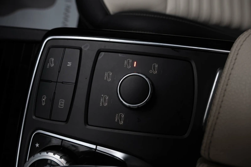 Mercedes-Benz GLE 450 AMG Coupe/Distronic/Blind Spot/Lane Assist/Sport Editi, снимка 11 - Автомобили и джипове - 52830389