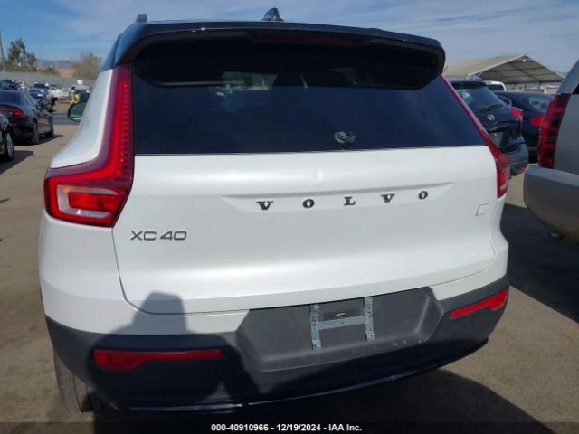 Volvo XC40 * RECHARGE * PURE ELECTRIC * TWIN PLUS, снимка 8 - Автомобили и джипове - 49249072