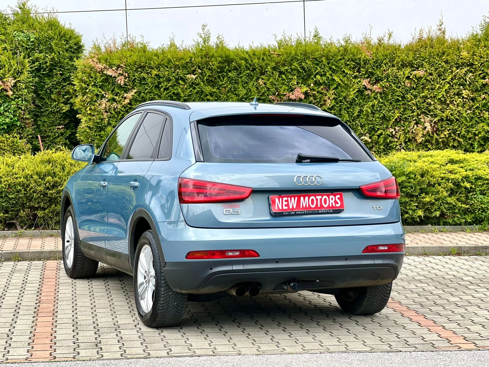 Audi Q3 2.0TDI Лизинг през Уникредит по365 лева - изображение 8
