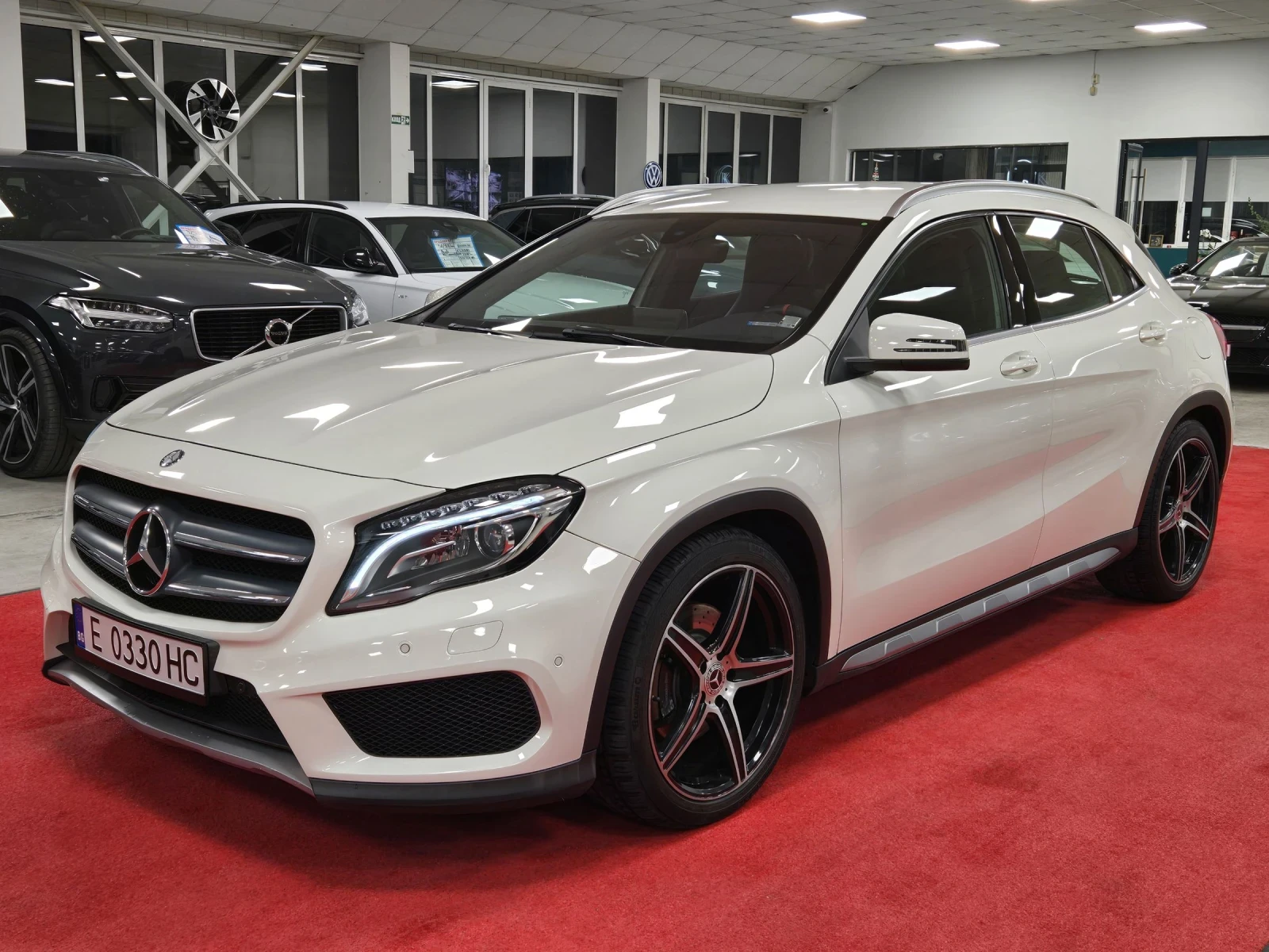 Mercedes-Benz GLA 220 d / 4Matic / AMG / Facelift / 100% обслужен - изображение 3