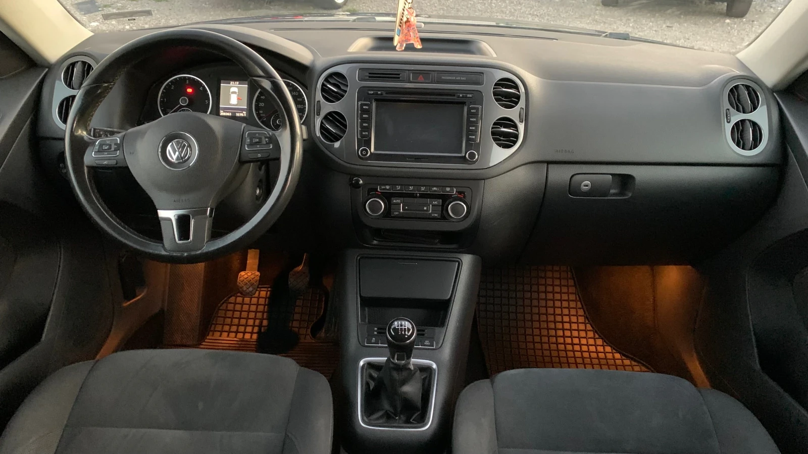 VW Tiguan 2.0TDI* 140HP* FACE - изображение 9