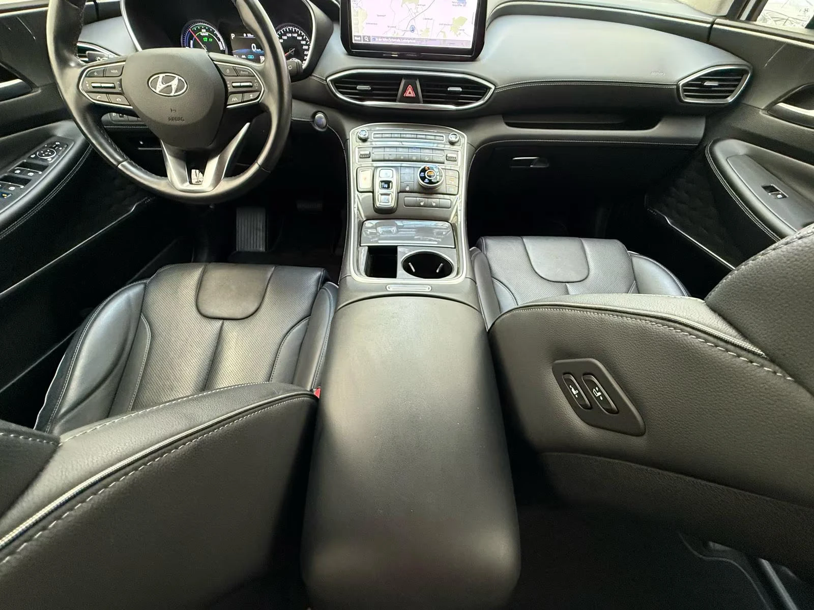 Hyundai Santa fe 1.6T-GDI/TREND/265HP/PHEV/4WD/DIGITAL/CARPLAY/408f - изображение 8
