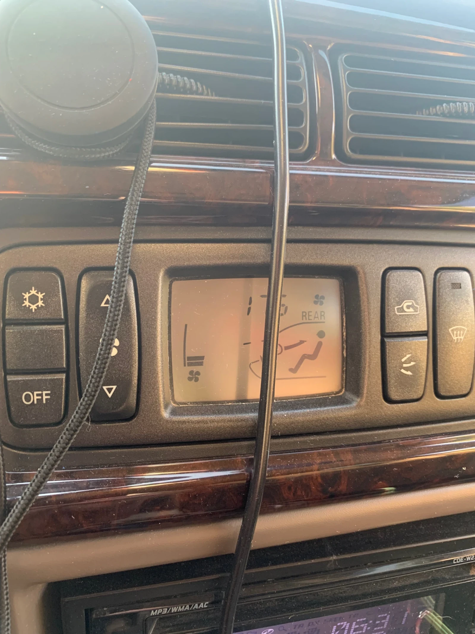 Mitsubishi Pajero sport 3.0 16V Газов Инжекцион - изображение 10