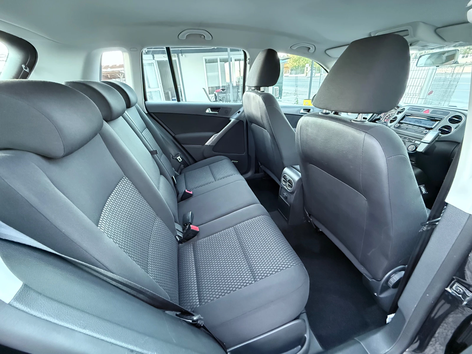VW Tiguan 2.0TDI AUTOMATIC 4MOTION - изображение 10