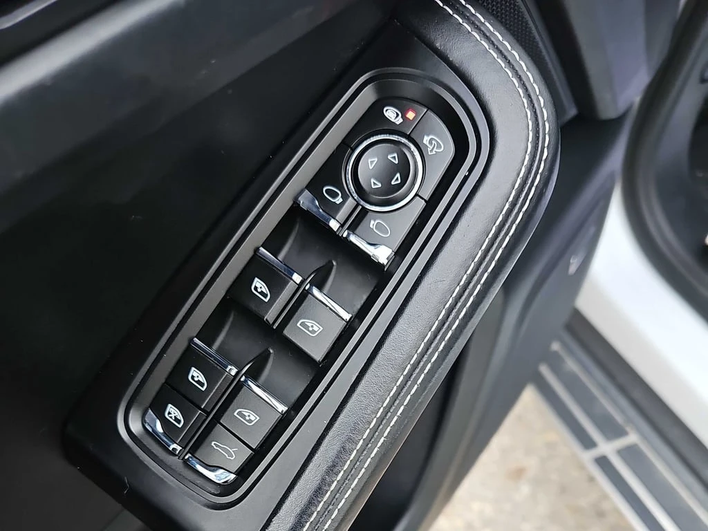 Porsche Macan * Turbo * CARFAX *    | Mobile.bg   13