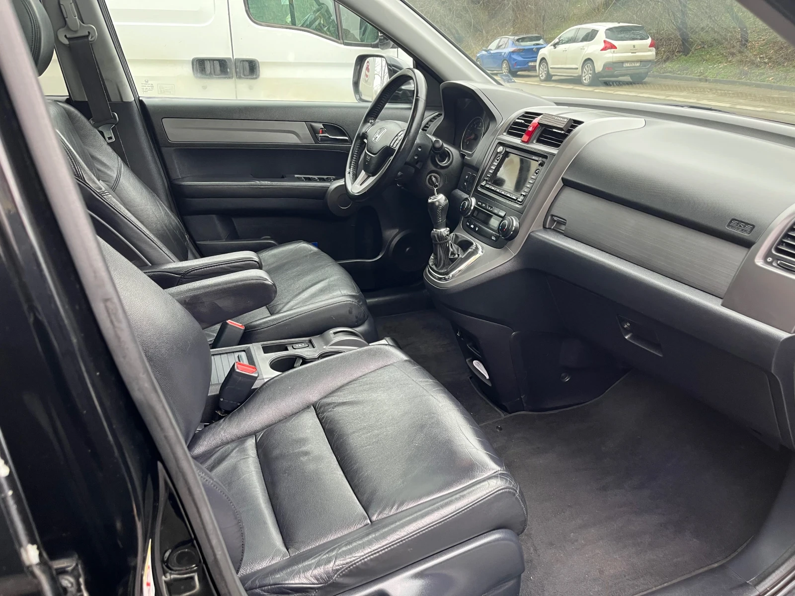 Honda Cr-v Нов внос Швейцария всички екстри!дистроник спойлер, снимка 5 - Автомобили и джипове - 53501836