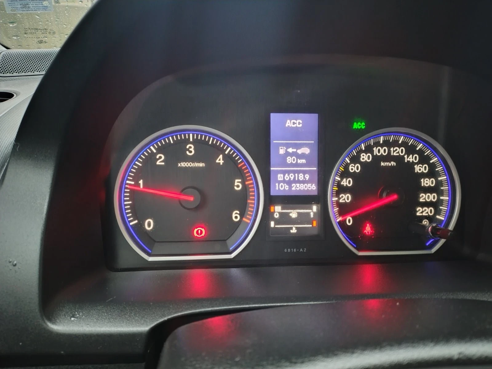 Honda Cr-v Нов внос Швейцария всички екстри!дистроник спойлер, снимка 15 - Автомобили и джипове - 53501836