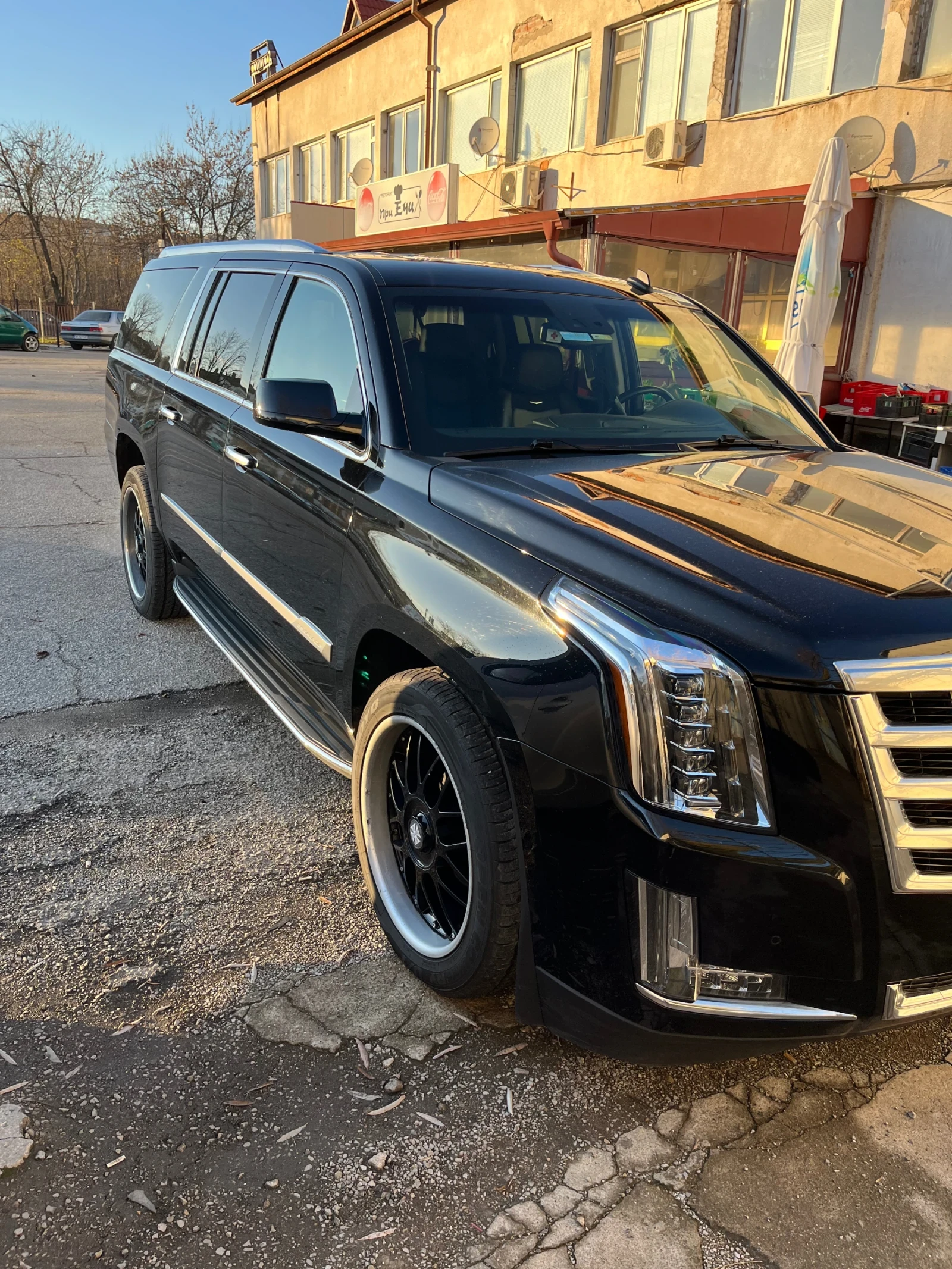 Cadillac Escalade undefined | Auto.bg — изображение 1