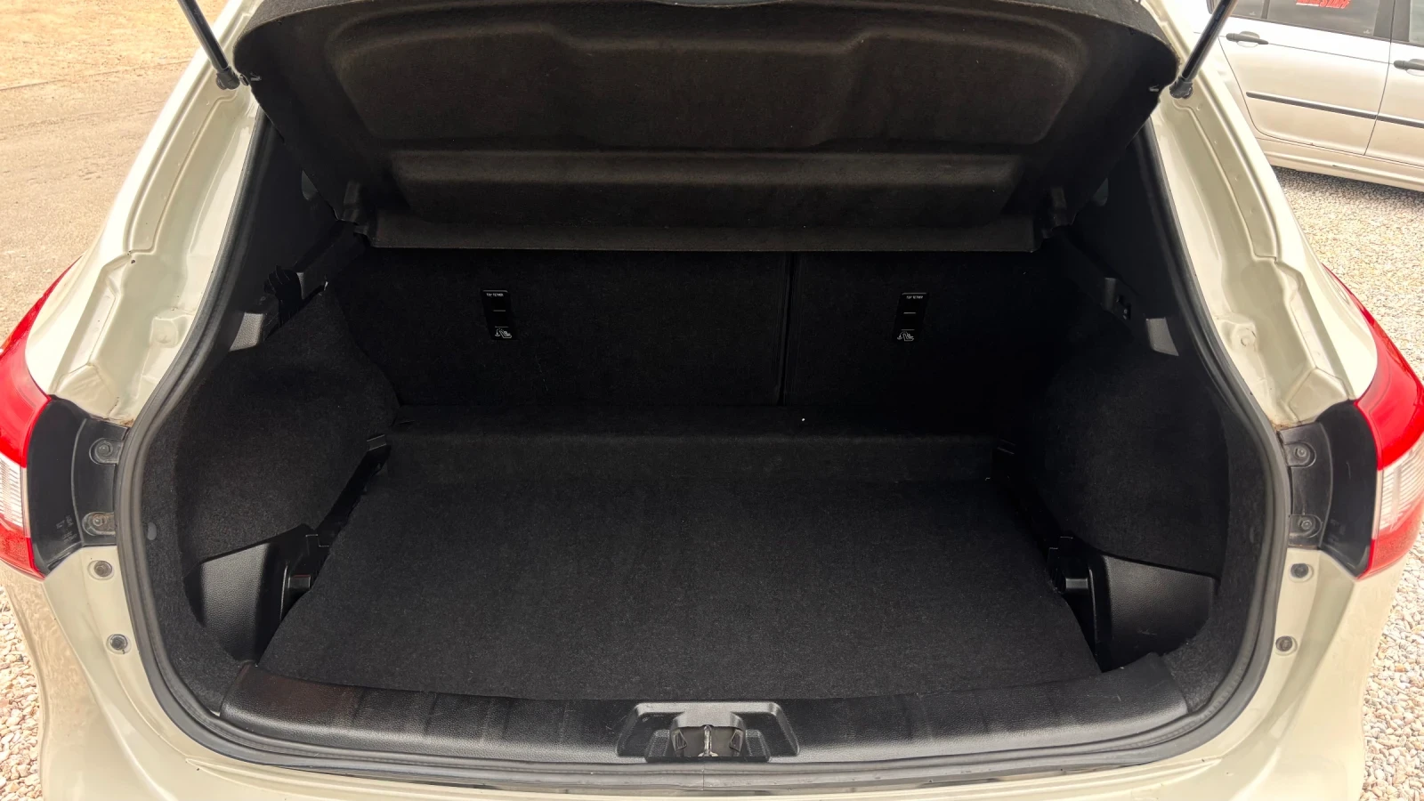 Nissan Qashqai Нов внос от Италия АВТОМАТ НАВИГАЦИЯ КАМЕРА, снимка 9 - Автомобили и джипове - 54241084