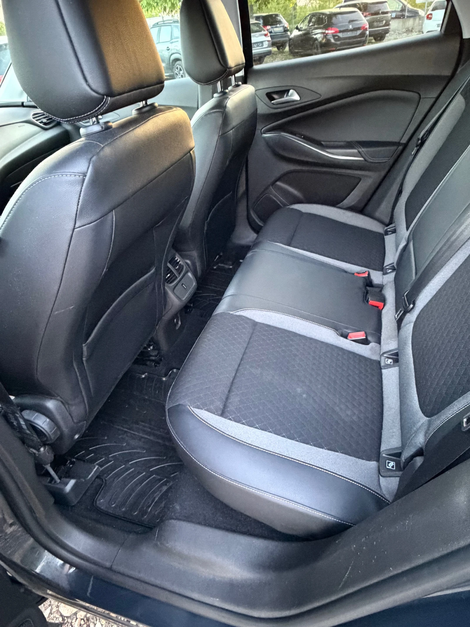 Opel Grandland X 1, 6 DIESEL-AUTOMATIC , снимка 10 - Автомобили и джипове - 54335690