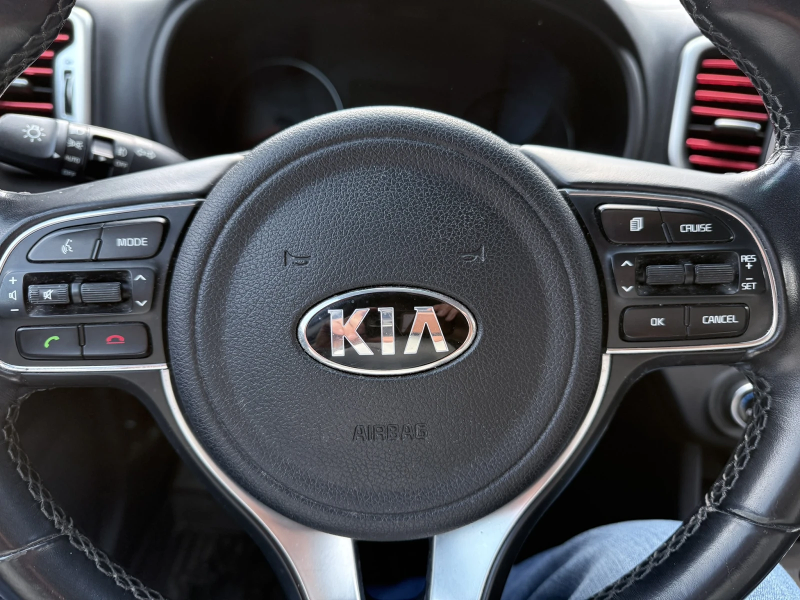 Kia Sportage, снимка 10 - Автомобили и джипове - 54420573