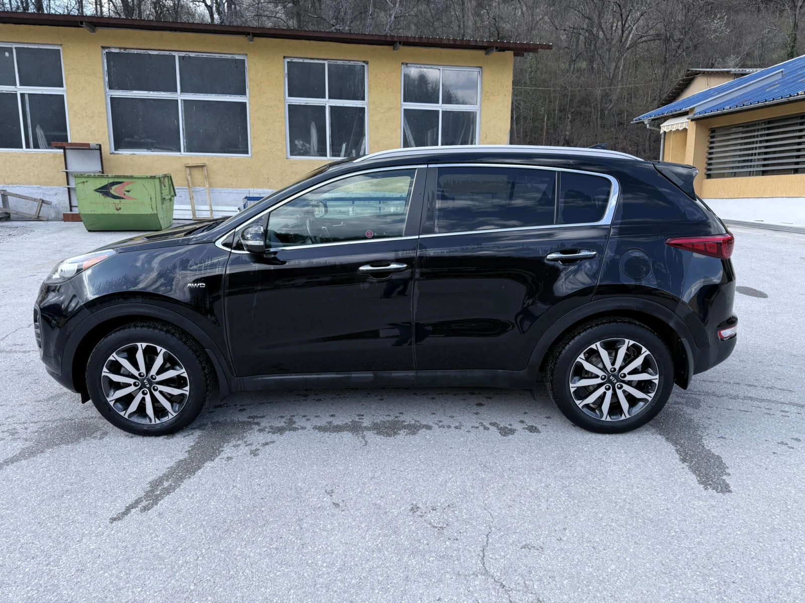 Kia Sportage, снимка 2 - Автомобили и джипове - 54420573