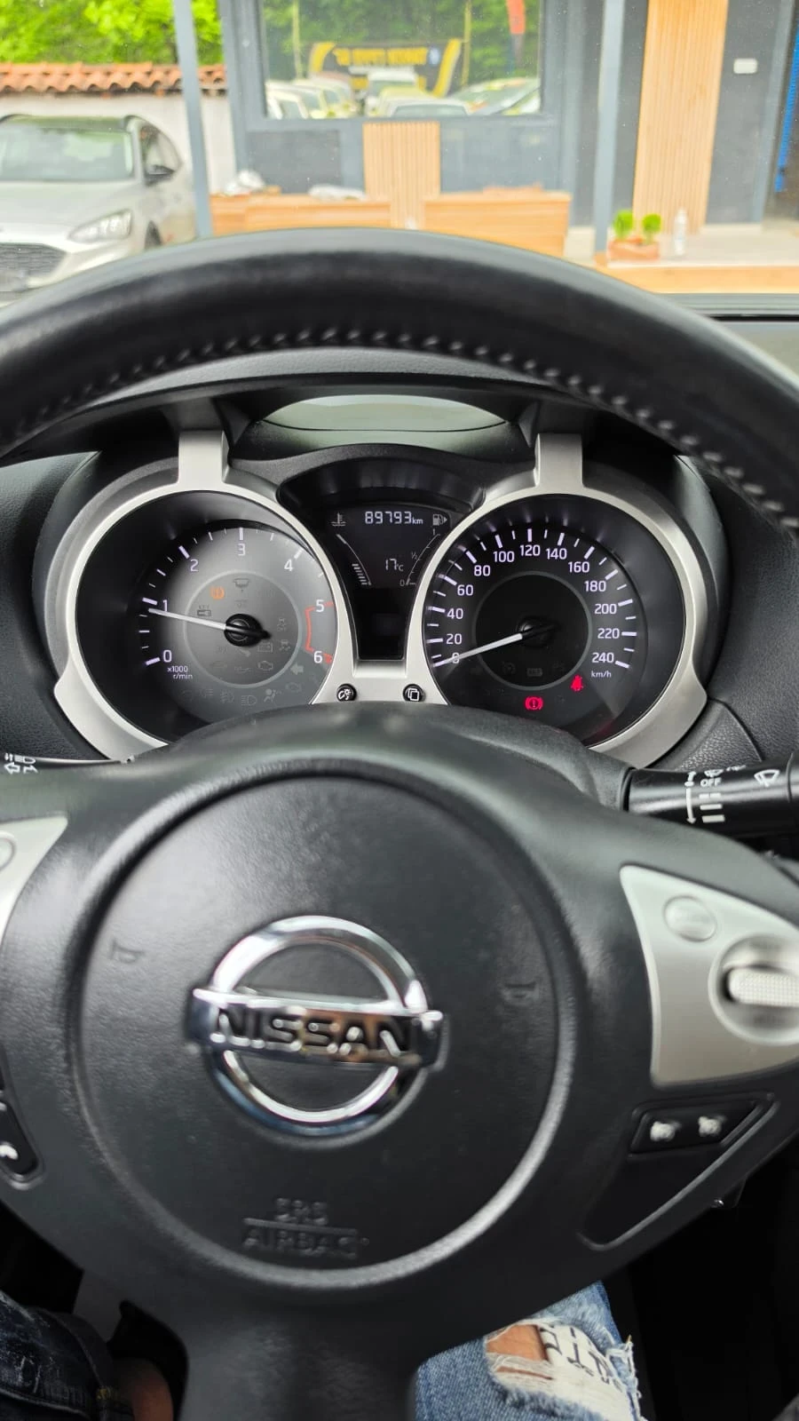 Nissan Juke, снимка 12 - Автомобили и джипове - 54568585
