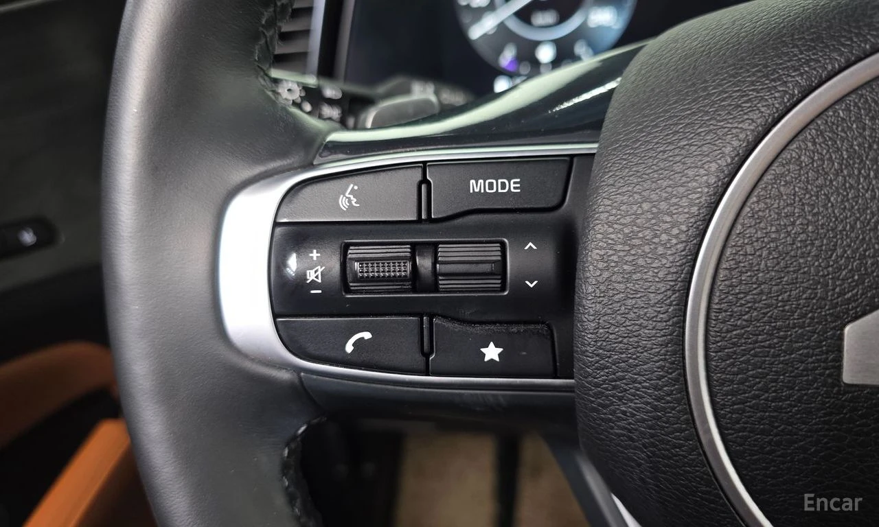 Kia Sportage 5th GEN* 2.0* 2WD* SIGNATURE* ПОДГРЕВ* ОБДУХВАНЕ, снимка 7 - Автомобили и джипове - 54761528