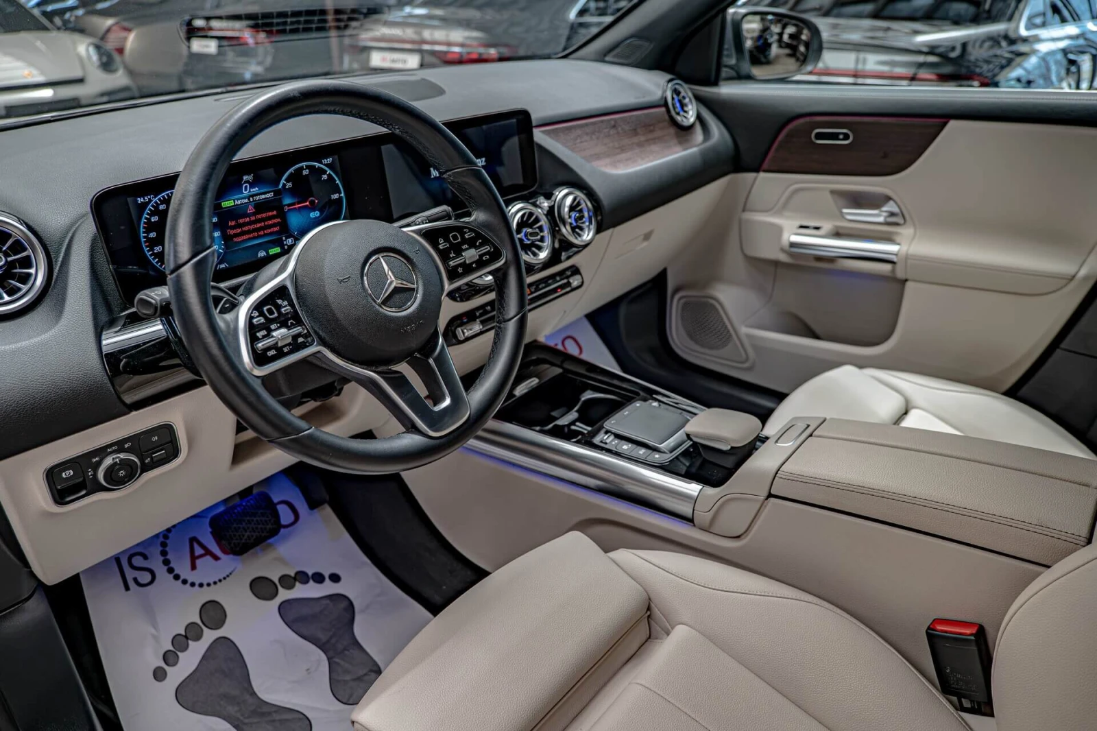 Mercedes-Benz EQA 250/Ambient/MBUX/Камера/Подгрев/Lane Assist/, снимка 7 - Автомобили и джипове - 55180339