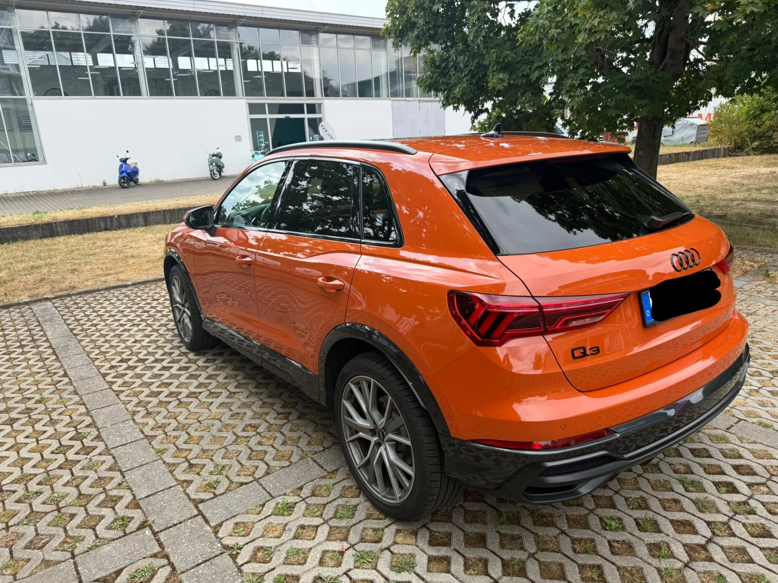 Audi Q3 S line 45 TFSIe S, снимка 2 - Автомобили и джипове - 56010062