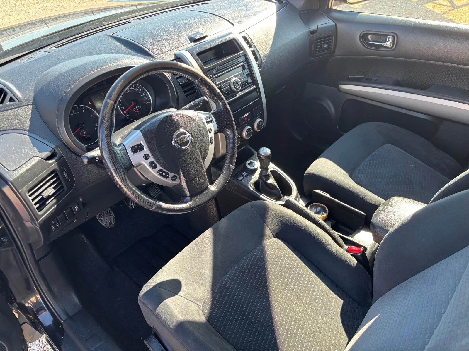 Nissan X-trail 2.0 ДИЗЕЛ 4х4 КАМЕРА/ПАНОРАМА, снимка 8 - Автомобили и джипове - 56251522