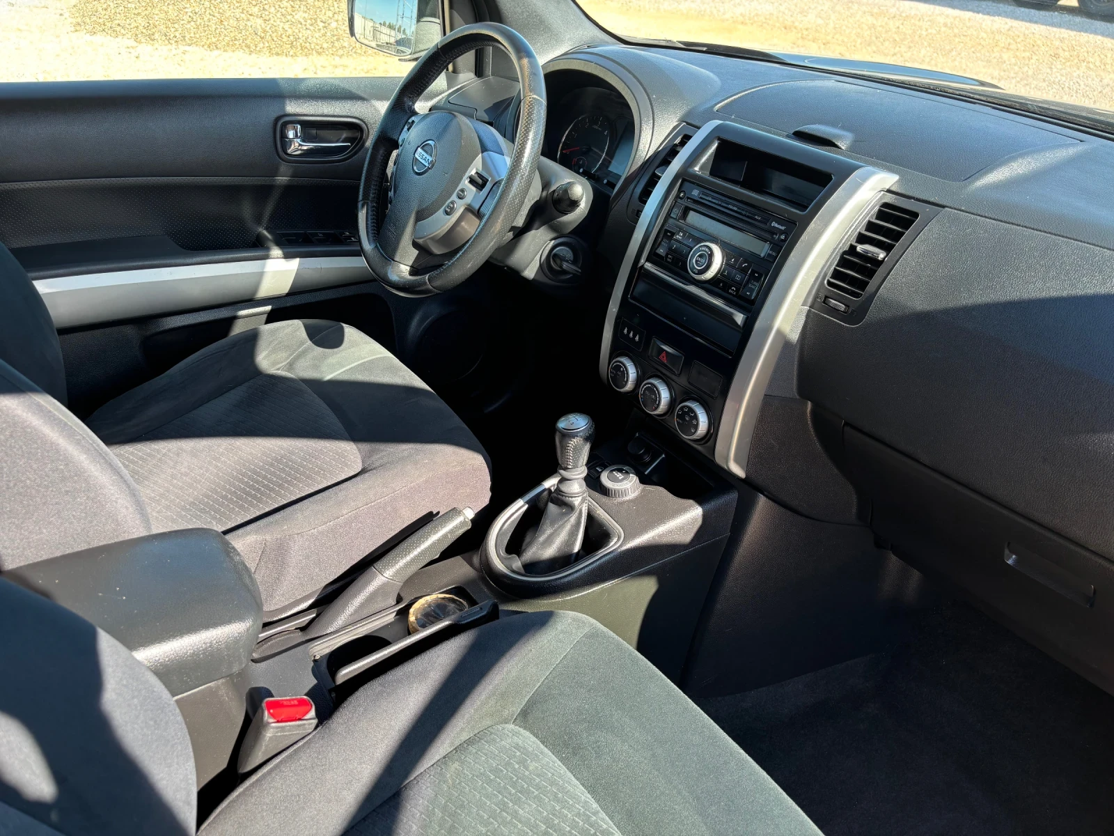 Nissan X-trail 2.0 ДИЗЕЛ 4х4 КАМЕРА/ПАНОРАМА, снимка 9 - Автомобили и джипове - 56251522