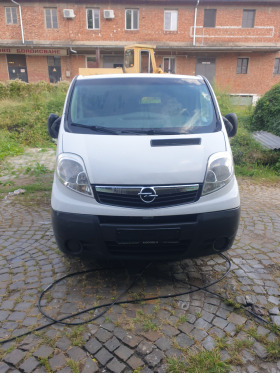 Opel Vivaro 2.ocdti, снимка 1 - Бусове и автобуси - 42361486