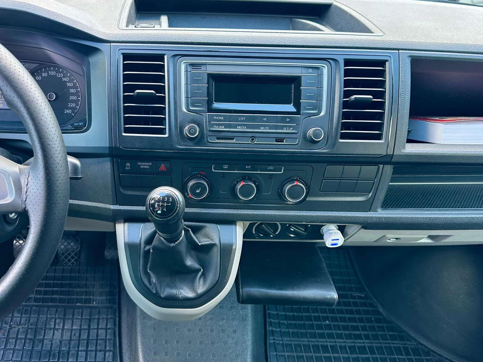 VW T6, снимка 9 - Бусове и автобуси - 56154526
