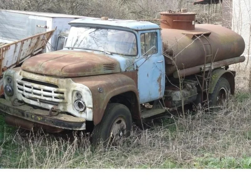 Zil 130 ЦИСТЕРНА, снимка 2 - Камиони - 46923077