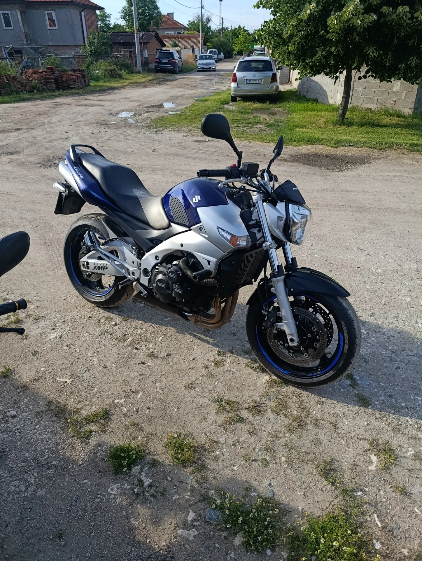 Suzuki Gsr
