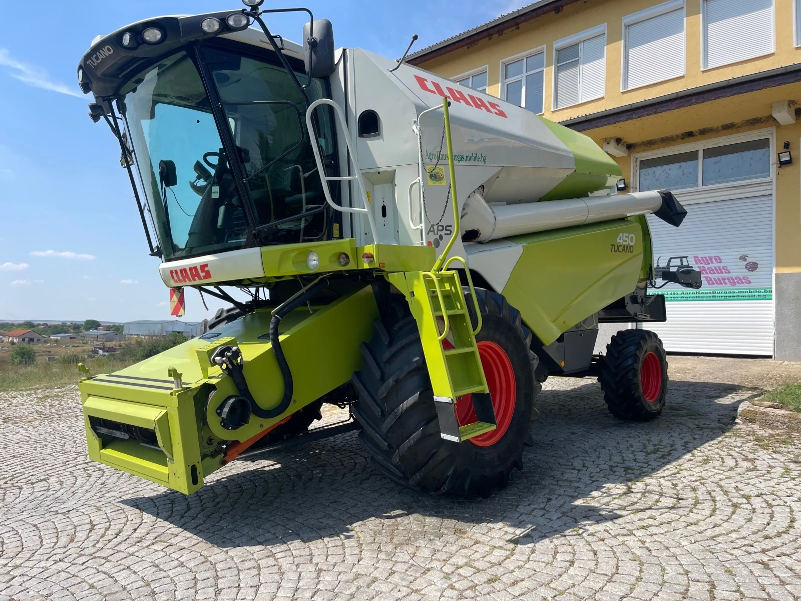 Комбайн Claas TUCANO 450 4X4 + CLAAS VARIO 600 ЛИЗИНГ - изображение 3