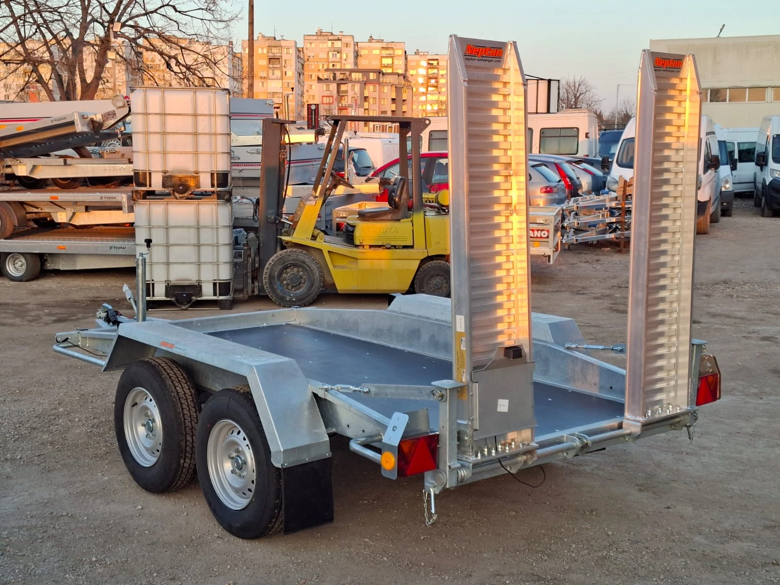 За автомобил Neptun N25-300 2 LOAD MAX, снимка 5 - Ремаркета - 53976993