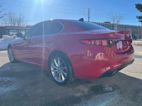Alfa Romeo Giulia * TI! HIGHLY OPTIONED! * CARFAX * ЦЕНА ДО БГ, снимка 6