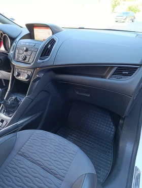 Opel Zafira, снимка 10