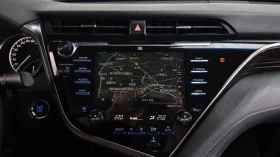 Toyota Camry 2.5 XV70, снимка 12