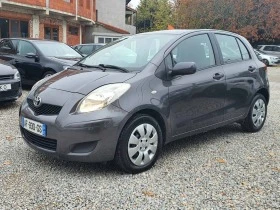     Toyota Yaris 1.3i 6.  