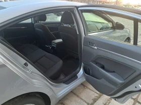 Hyundai Elantra 2.0, снимка 9