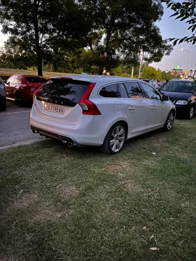 Обява за продажба на Volvo V60 ~13 900 лв. - изображение 1
