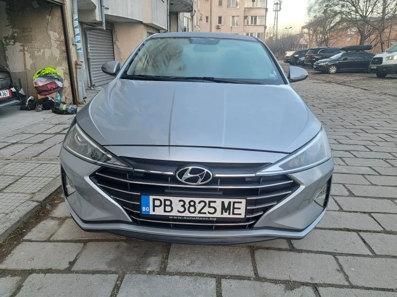 Hyundai Elantra 2.0, снимка 15 - Автомобили и джипове - 48844442